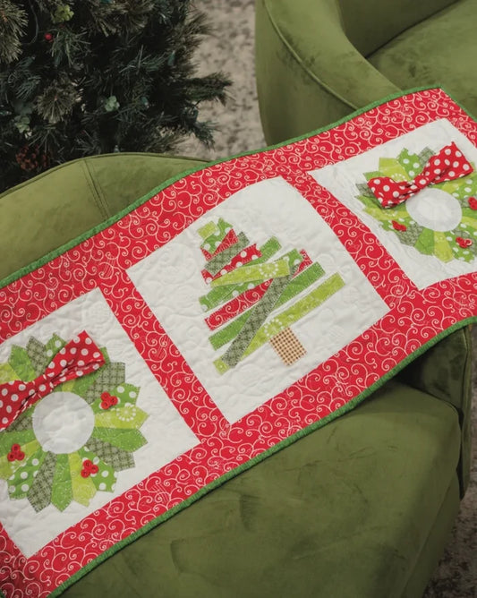 Dresden Wreath Table Runner (Downloadable Pattern)
