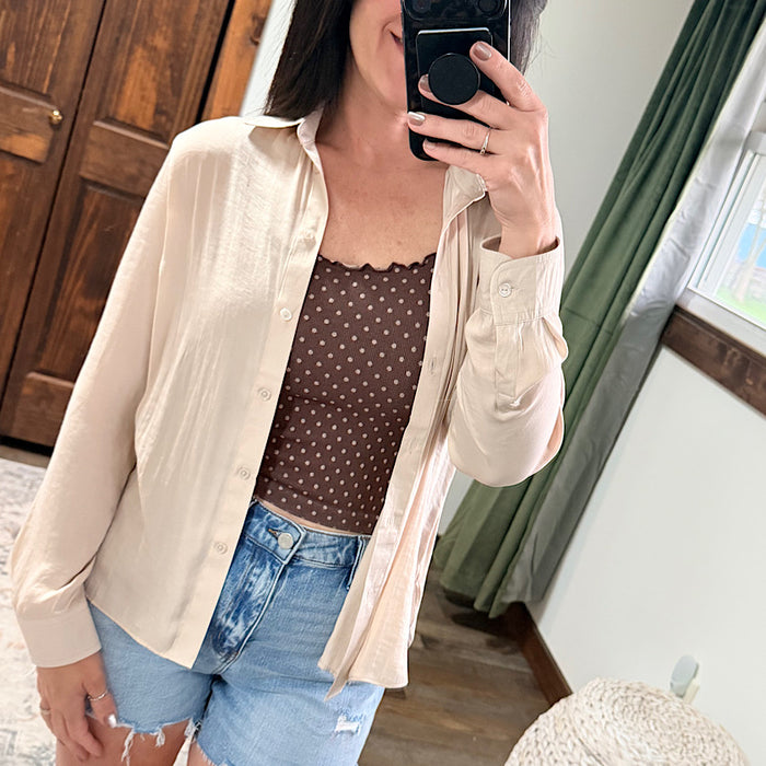 Fitted Long Sleeve Button Up Blouse