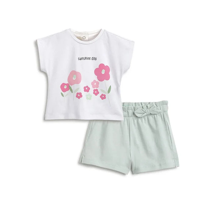 Girls White Printed T-Shirt With Shorts