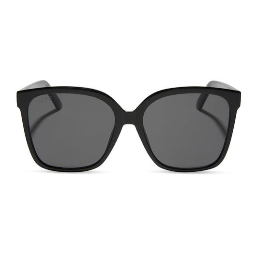 diff eyewear featuring the hazel square sunglasses with a black frame and grey lenses front view