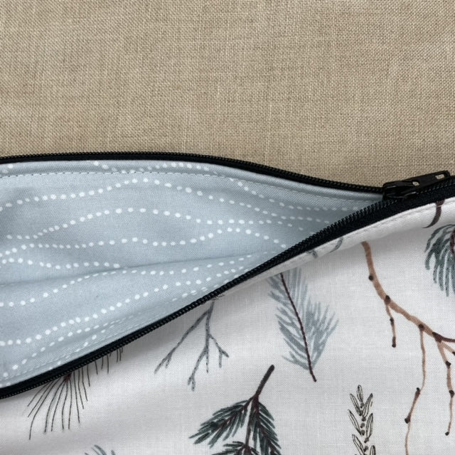 Jane Eyre 1847 - Project Bag with Coordinating Notions Pouch