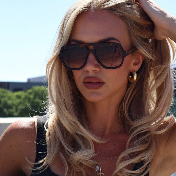 ashley smith wearing layton rich tort navigators