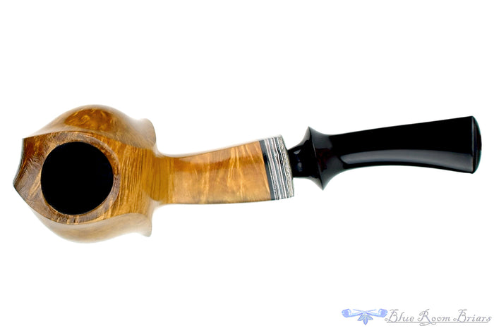 Blue Room Briars is proud to present this Marinko Neralić Pipe Partial Sandblast Blowfish with Fordite