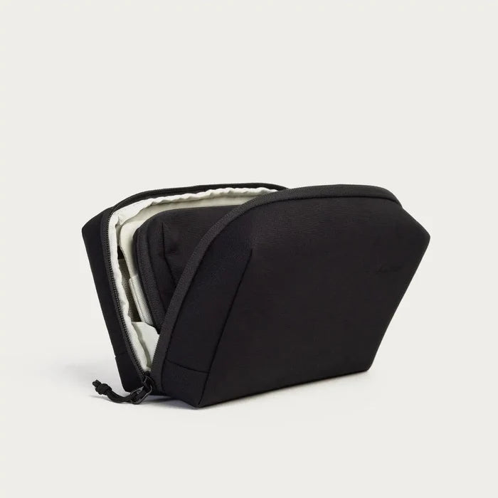 Moment Tech Organizer, Black