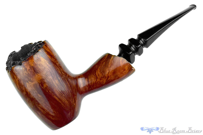 Blue Room Briars is proud to present this Nørding Freehand Sitter with Plateaux Estate Pipe