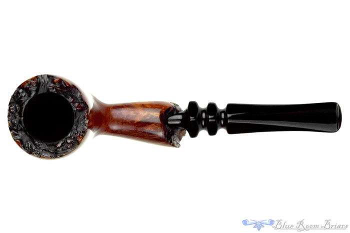 Blue Room Briars is proud to present this Nørding Freehand Sitter with Plateaux Estate Pipe