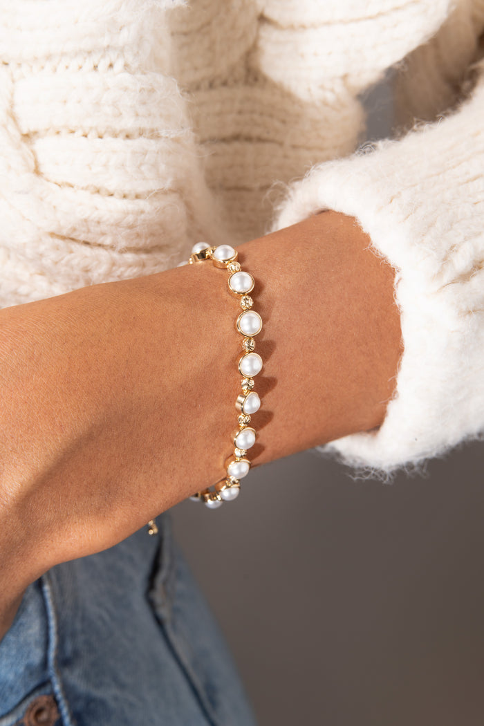 Pearl Bolo Beaded Bracelet