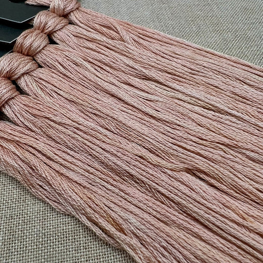 Roxy Floss Collection 8yd Light Salmon