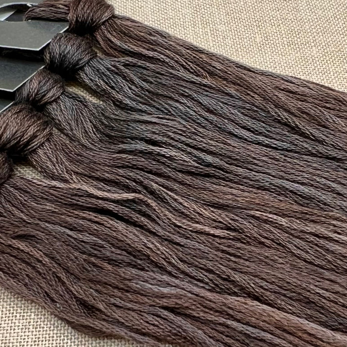 Roxy Floss Collection 8yd Truffle
