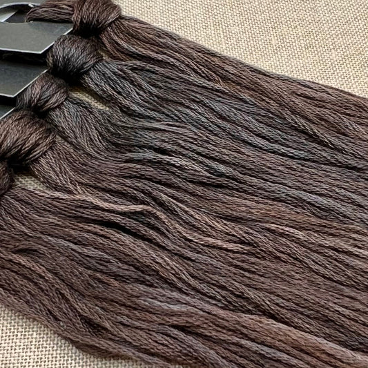 Roxy Floss Collection 8yd Truffle