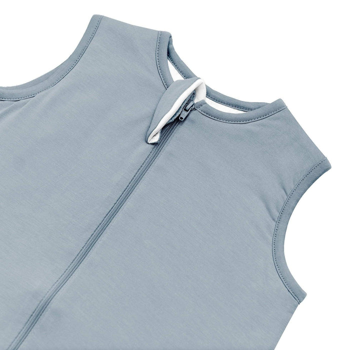Close up of zipper garage on Kyte Baby Sleep Bag Walker in Fog 1.0