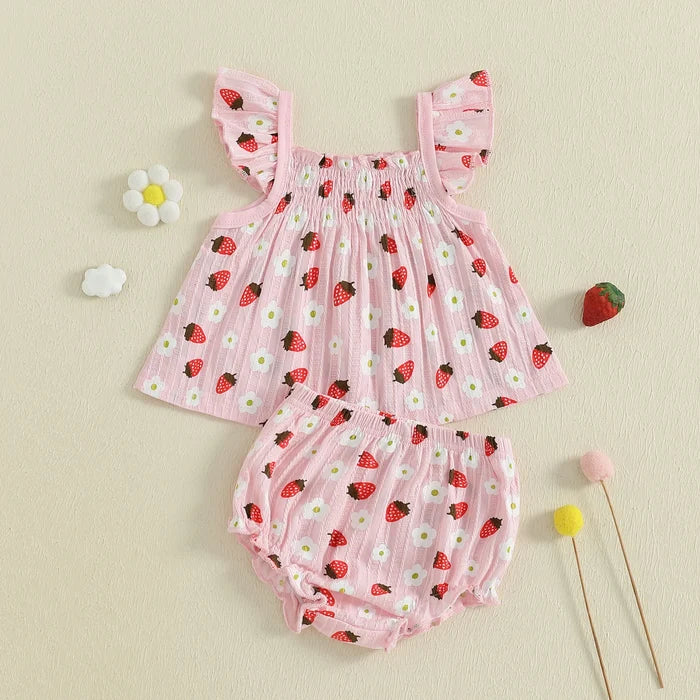 STRAWBERRY FIELDS Summer Outfit