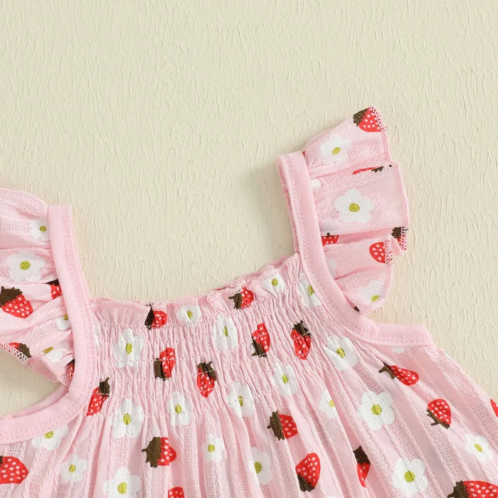 STRAWBERRY FIELDS Summer Outfit