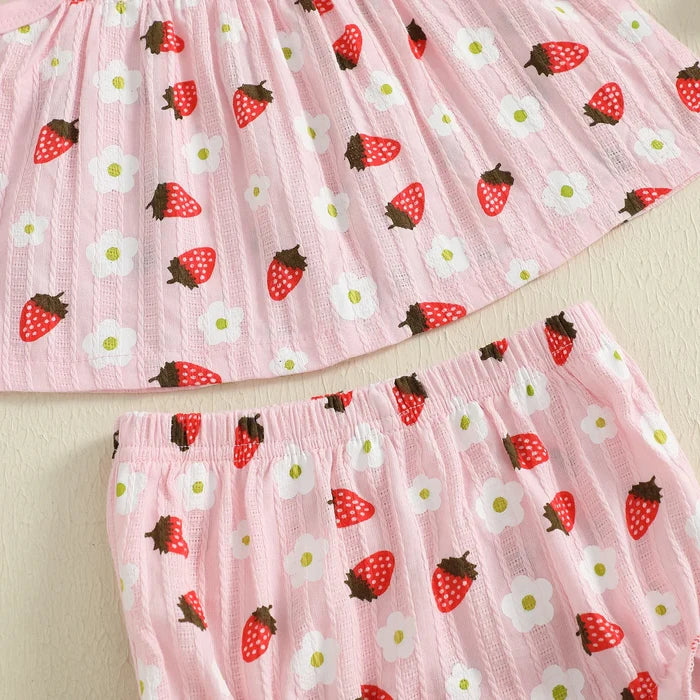 STRAWBERRY FIELDS Summer Outfit