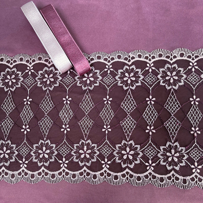Tulle Lace 134 - 7 1/4" Basketful of Berries Back from the Vault!